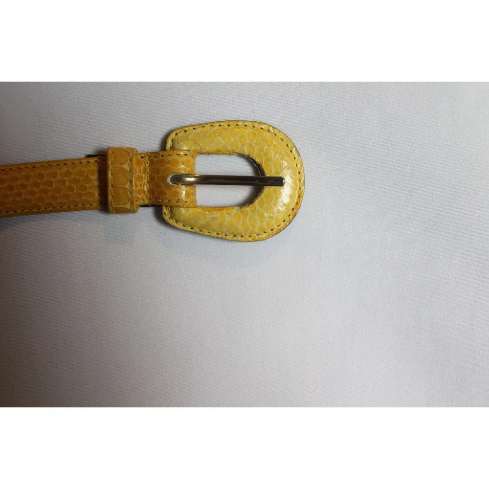 D H Women's Belt Size S Yellow Snakeskin Embossed Leather Covered Buckle